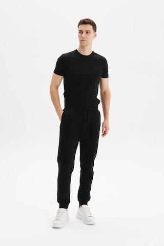 AR-MA Arma Erkek Regular Fit 3 İplik Kumaş Dar Paça Eşofman Altı Lastikli Bel, Günlük Ve Spor Kombinler İçin %70 Pamuk %30 Polyester K30174681502 Siyah