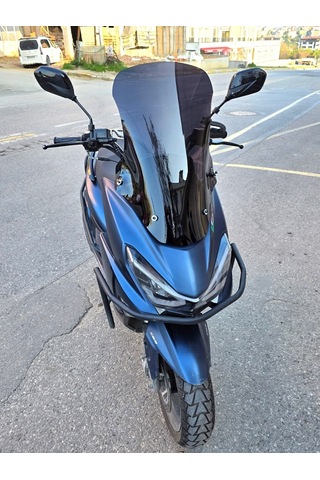 Motocam Küba Newlight 50 Pro Ön Cam 2023-2026 Model 58cm Siyah Renkli 4mm  Boylu