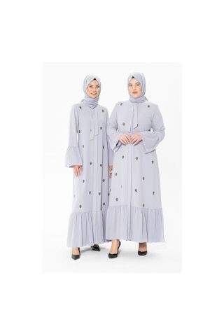 Düğmeli Taşlı Gri Ferace 3007-1