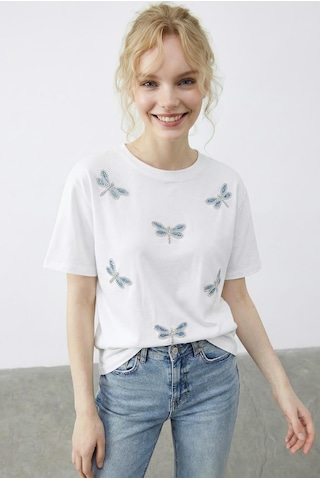 Shade Kadın Boncuk Taş İşlemeli Yusufçuk Desenli Rahat Kalıp T-shirt 2212 60283971 - Beyaz