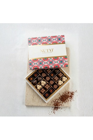 Nutat 300g Spesiyal Hediye Çikolatası - Dubai Çikolatalı & Karışık Dolgulu Gurme Seçki/geleneksel Motif