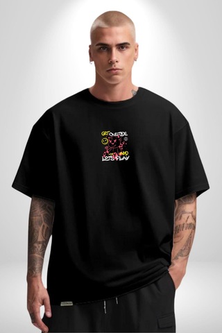 Dışarı Çık Ve Oynayalım Teddy Siyah Oversize Unisex Ön Orta Minimal Baskılı Tişört Siyah