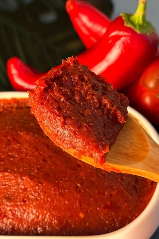 Antep Acı Biber Salçası Güneş Kurusu Acı Biber Salçası 1000 Gr