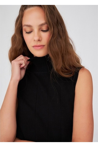 Peraluna Kadın Balıkçı Yaka Dar Kalıp Kolsuz Bluz Siyah-Siyah