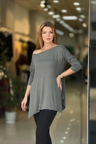 Kayık Yaka Asimetrik Bluz Haki Yeşil