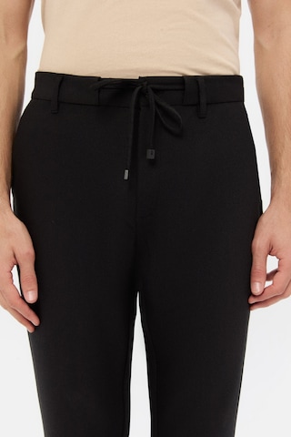 Twn Slim Fit Siyah Armürlü Jogger Pantolon 4ec03kv703503 001