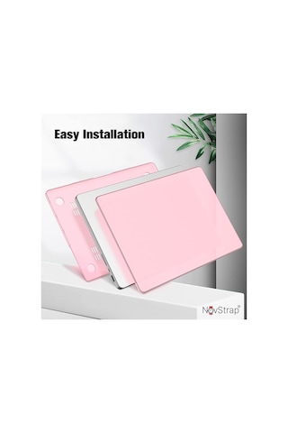 Novstrap Apple Uyumlu MacBook Pro 14 İnç M3 A2992 A2918 İle Parlak Kılıf + Siyah Klavye Kılıfı +film