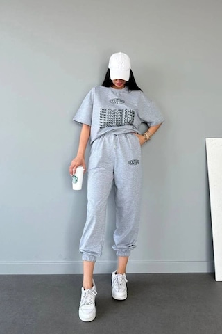 Couture Club T-shirt Eşofman Altı Jogger- Gri Baskılı Alt Üst Eşofman Takım Oversize Bisiklet Yaka Koyu Gri