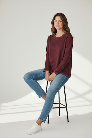 Kadın Yaka Ve Kol Ağzı Taşlı Etek Desenli Bluz Bordo