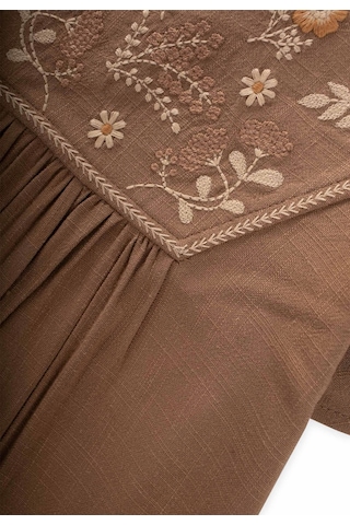 Cigit Robası Nakışlı Keten Elbise 2-7 Yaş Caramel Caramel
