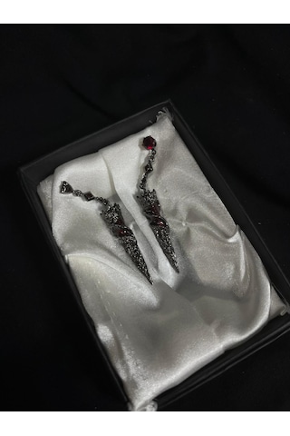 Dükkan Design Rönasans Gotik Küpe Siyah - Kırmızı