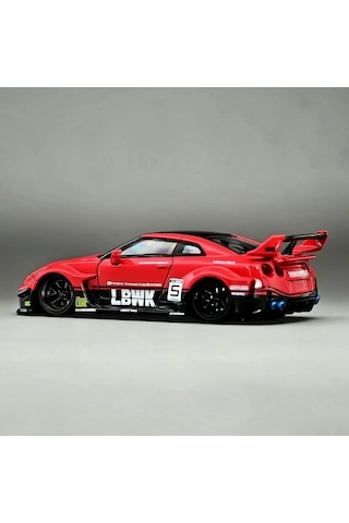Cm Model 1/64 Nissan 35gtrr Lbwk Super Silhouette Finished Product