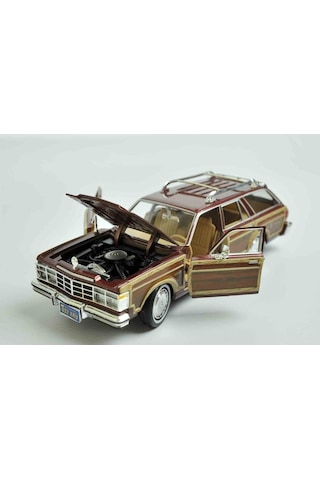 1979 Chrysler Lebaron 1/24 Model Araç Motormax