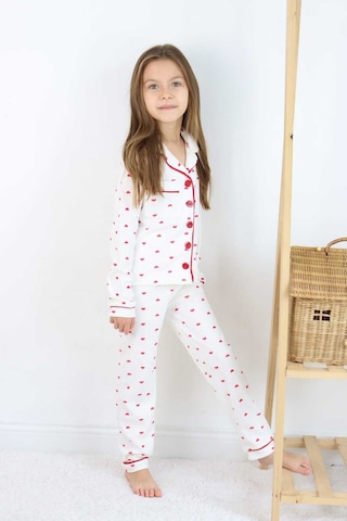 Esila Kids Kız Çocuk Pijama Takımı Kalp Desenli Yakalı Önü Düğmeli Cep Detaylı 4-12 Yaş Arası Kırmızı