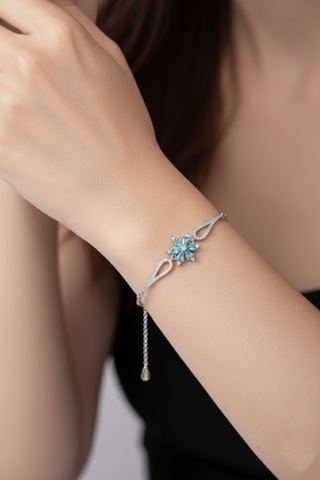 Çekirdekjewelry 925 Ayar Gümüş Kamelya Çiçeği Bileklik Rodyum