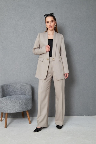 Kare Düğmeli Yünefekt Takım Bej Bej