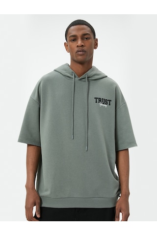 Koton Spor Oversize Kapşonlu Sweatshirt Slogan Baskılı Kısa Kollu Uzun Boy Haki 4sam70034nk Haki