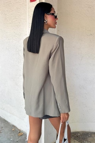 Taş Detaylı Ve Kruvaze Yakalı Viskon Kadın Blazer Ceket Haki Haki