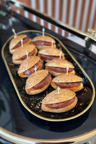 Siyah Altın Yaldızlı Servis Sunum Tabağı 35 Cm