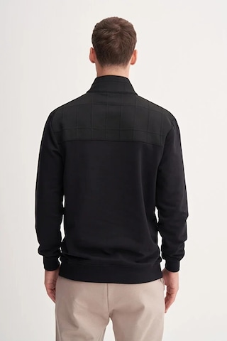 Cazador Premium Regular Fit Dik Yaka Mevsimlik 3 İplik Sweatshirt-53415 Siyah