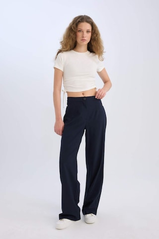 Defacto Wide Leg Kumaş Palazzo Pantolon Normal Bel Geniş Bol Paça Cepli Standart Boy D4356AX24AU Lacivert