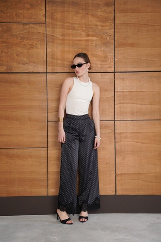 Verymoda Puantiyeli Paçası Dantelli Saten Pantolon D2970 Siyah