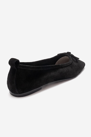 Luvishoes Sosa Siyah Süet Hakiki Deri Küt Burunlu Fiyonklu Kadın Babet Ayakkabı Siyah
