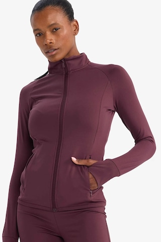 Defacto Fitted Vücuda Oturan Ultra Soft Dik Yaka Çift Cepli Parmak Detaylı Fermuarlı Spor Hırka B3985ax26spbn277 Kahve-bn277