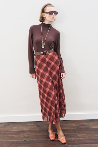 Desenli Tül Etek Kahverengi Ekose Kahverengi Ekose