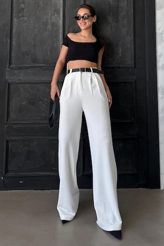 Madmext Beyaz Çift Pileli Kemerli Pantolon Mg2330 Beyaz
