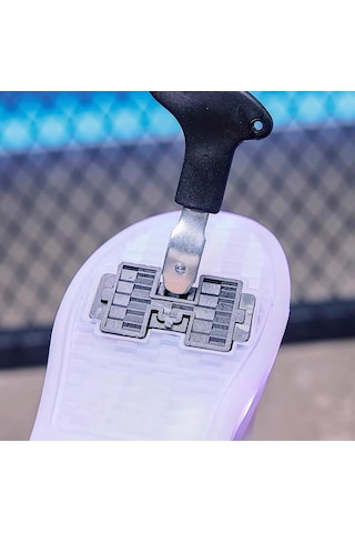 Erkek Çocuk Spor Ayakkabı Şarj Edilebilir Farklı Modlarda Led Işıklı Kapanabilir Tekerlekli Kırmızı