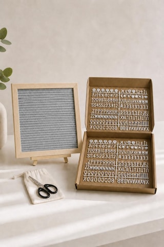 Woodart Premium Letter Board Seti, Füme Antrasit Keçe Yüzeyli Doğal Çam Ahşap Yazı Panosu Şövale Standlı Dekoratif Set Gri