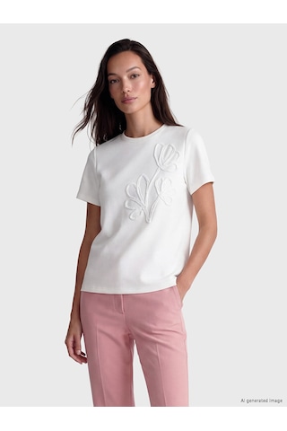 Lcw Everyday Beyaz Aplike İşlemeli Soft Touch Kadın Tişört