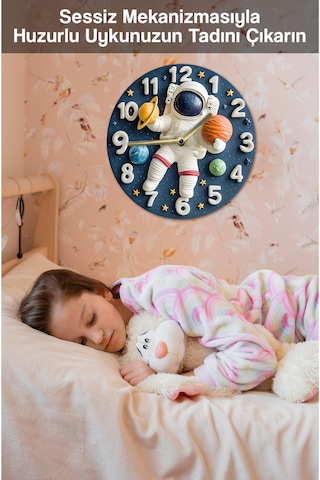 Sessiz Yuvarlak Ahşap Duvar Saati, Kuvars Hareketli 2d Uzay Desen Sdw011 Renkli