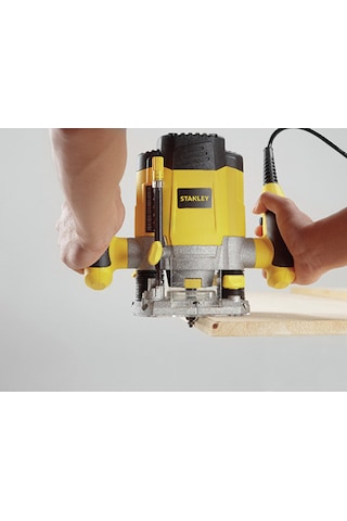 Stanley Freze Makinesi 1200 Watt + 6 Uç SRR1200