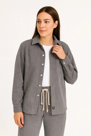 Kadife Oversize Takım Gömlek Ve Pantolon İkili Set Füme Corduroy Şıklığı, Rahat Ve Zarif Duruş Yumuşak Dokulu Kadife Kumaş, Düğmeli Gömlek Üst Ve Lastikli Pantolon Alt Parça Ile Gün Boyu Konfor- Füme Füme