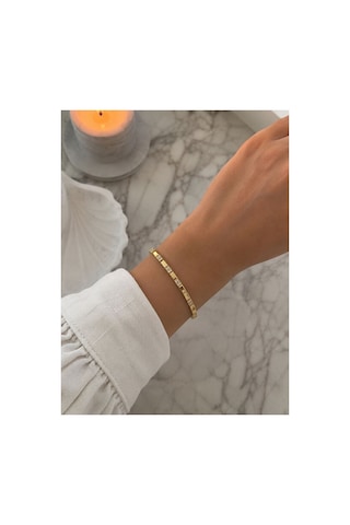 Kadın Gold Kare Zirkon Taşlı Sıra Bileklik Klasik Su Yolu Model Kelepçe Tarzı Bileklik Altın Kadın Gold Kare Zirkon Taşlı Sıra Bileklik Klasik Su Yolu Model Kelepçe Tarzı Bileklik Altın