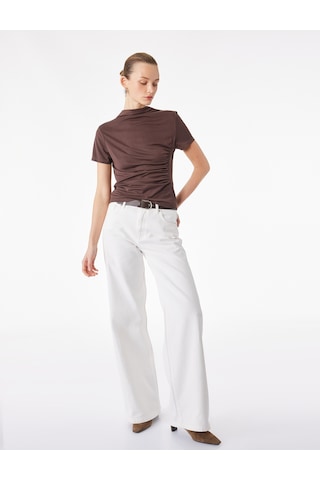 Koton Modal Karışımlı Slim Fit Drape Detaylı Dik Yaka Kısa Kollu Tişört Kahverengi 6sak70014ek Kahve