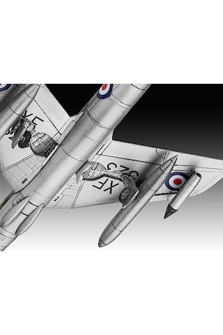 03833 Hawker Hunter Fga.9 1:144 Ölçekli Yapısız/boyasız Plastik Model Kiti 000 Açık Krem