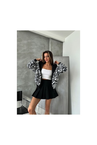 Verymoda Leopar Baskılı Peluş Mont F1650 Siyah Zebra