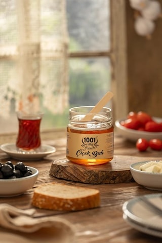 1001 Çiftliği Doğal Süzme Çiçek Balı 300gr