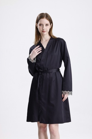 Laperissa Kadın Siyah Dantel Detaylı Kuşaklı Saten Dokuma Şık Sabahlık Siyah