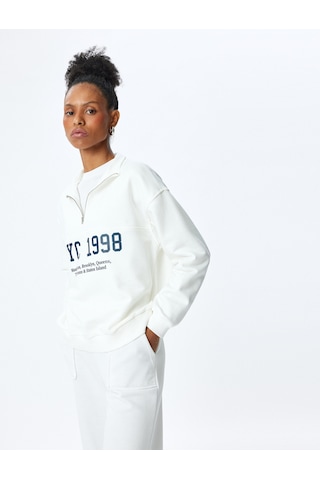 Koton Üç İplik Uzun Kollu Yarım Fermuarlı Dik Yaka Baskılı Sweatshirt Kırık Beyaz 5sak10124ek Ekru