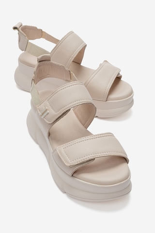 Luvishoes Celeste Krem Hakiki Deri Cırt Bantlı Kadın Kalın Tabanlı Sandalet