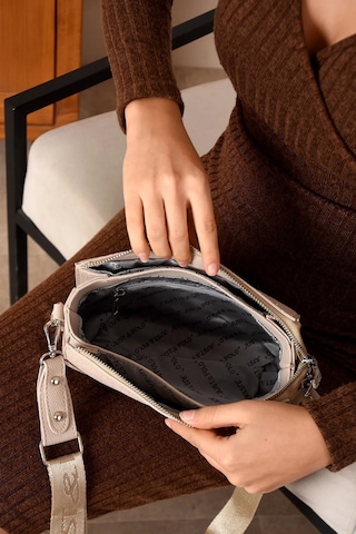 Just Polo Kadın Kabartma Baskılı El Ve Omuz Çantası Shopper Ekru