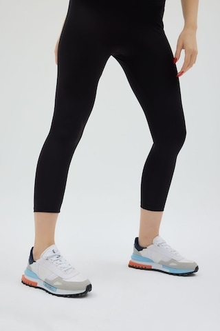 Tonny Black Kalın Termo Taban Yazı Detaylı Retro Stil Günlük Unisex Beyaz Mavi Spor Ayakkabı Tbhkn005 Beyaz Mavi