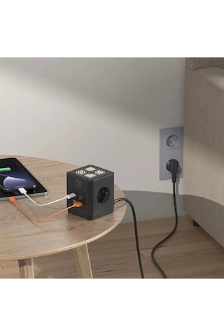 Akım Korumalı 3 Lü Priz Gece Lambalı 25w 2xusb 2xtype-c Çıkış Yüksek Gerilim Koruma Priz Çoğaltıcı 2 M