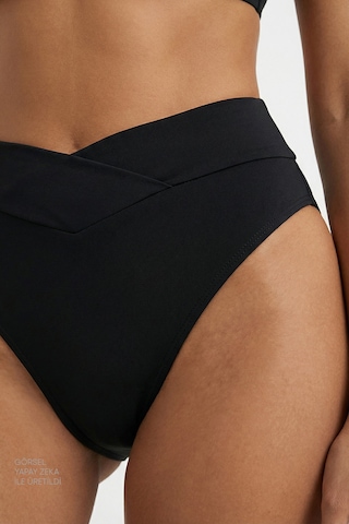 Penti Siyah V Slip Bikini Altı