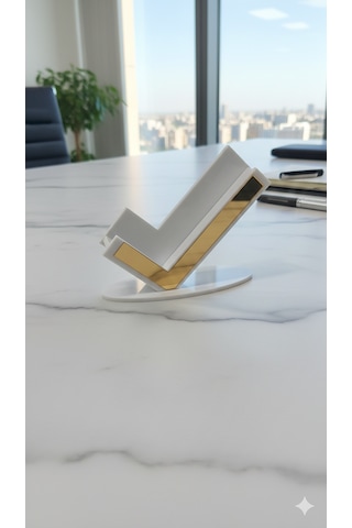 Beyaz Ve Gold Detaylı Masa Üstü Organizer Kartlık, Şık Modern Tasarım Pleksi Kartvizitlik