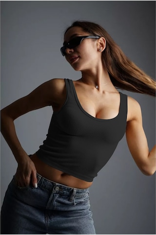 Mistirik Marsala Model Sıkılaştırıcı Biker Crop Örme Ve Seamless Model Siyah Renk